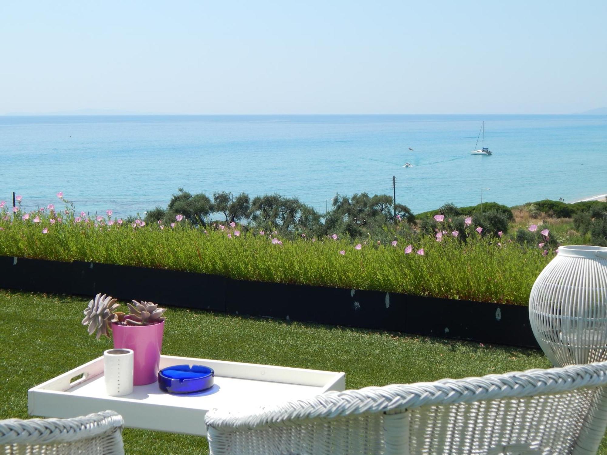 Palmina Mare Villa And Studios Paralia Vrachou Extérieur photo