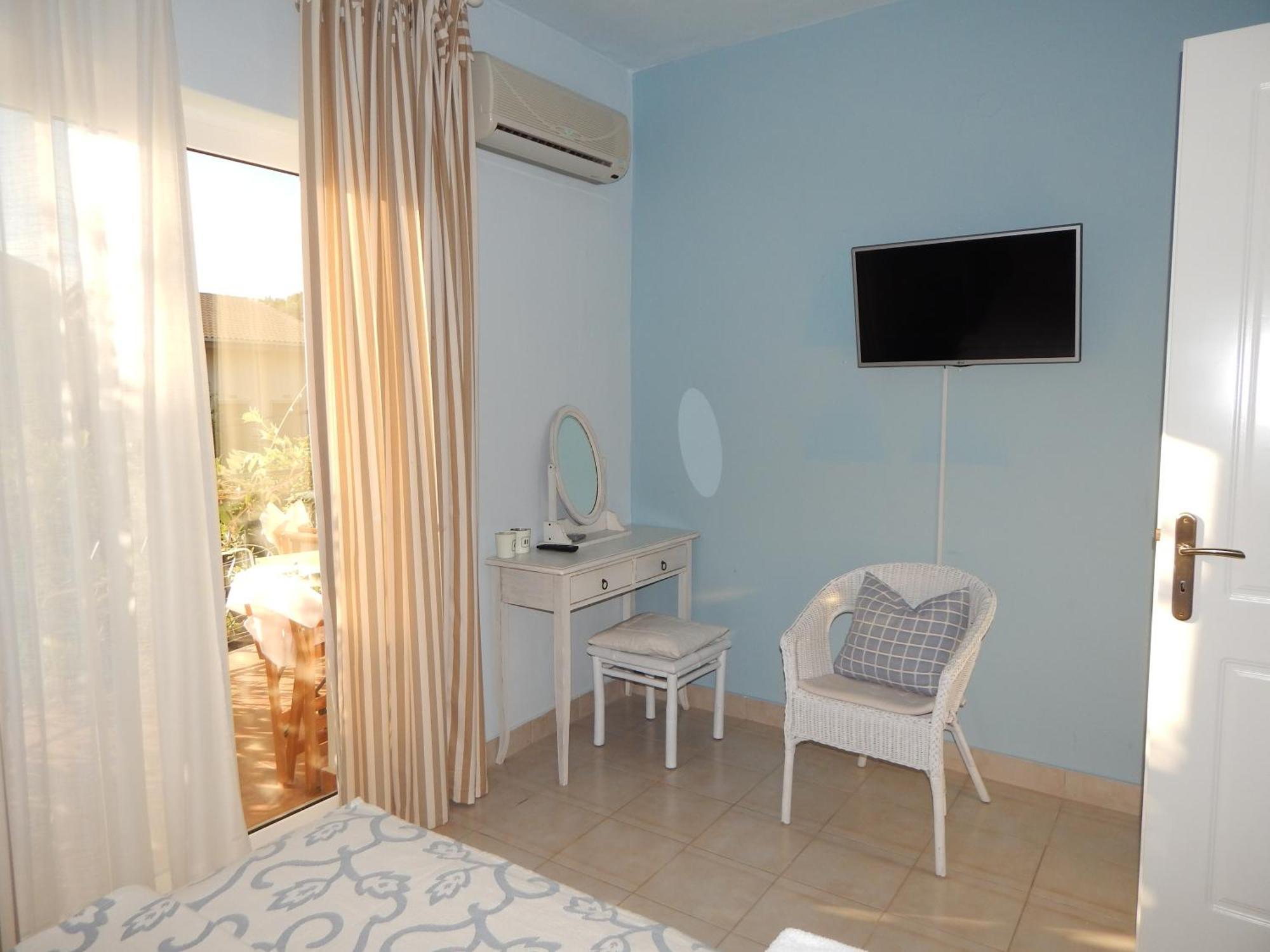 Palmina Mare Villa And Studios Paralia Vrachou Extérieur photo