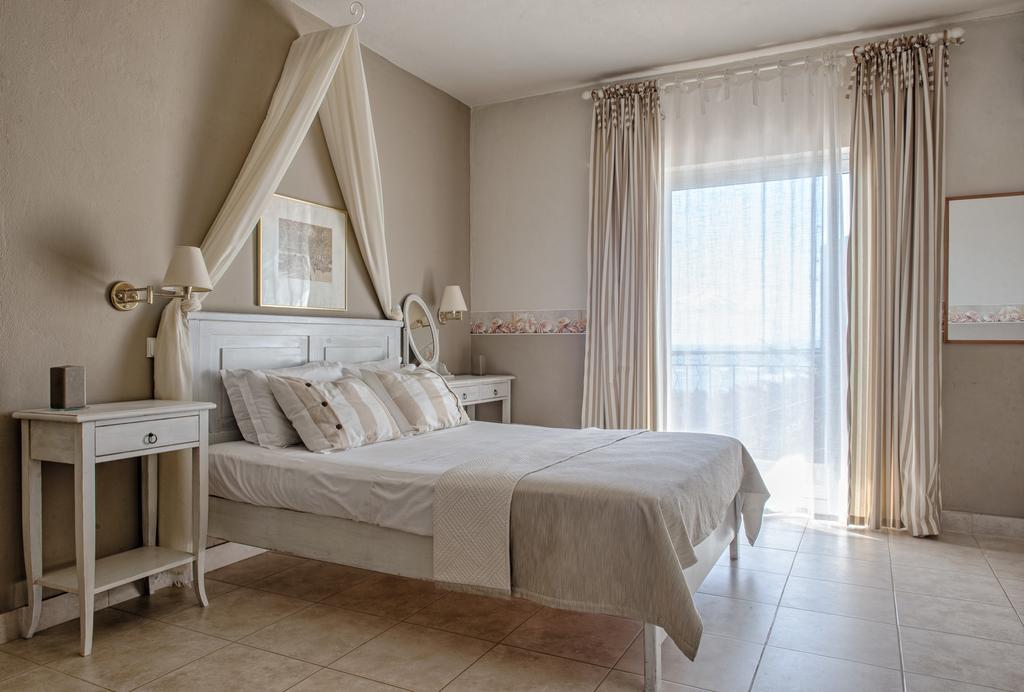 Palmina Mare Villa And Studios Paralia Vrachou Extérieur photo